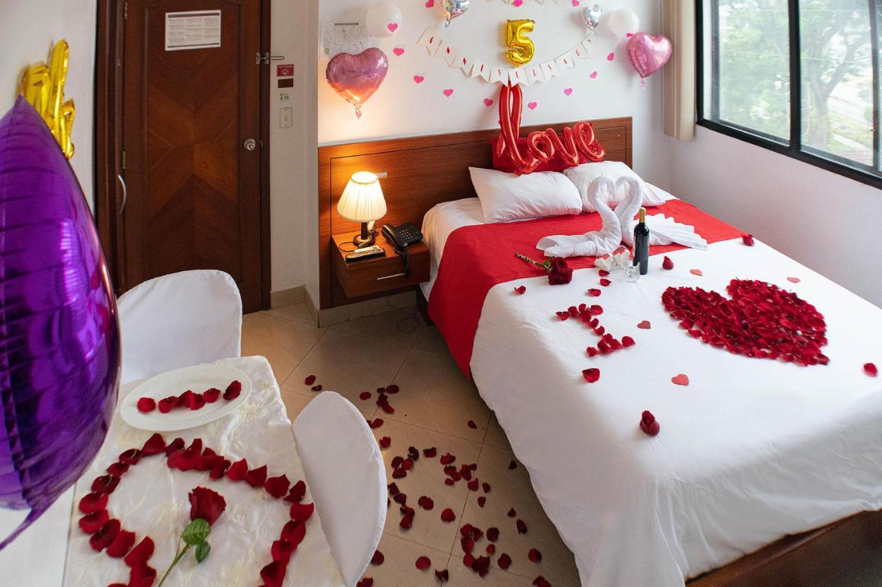 Hotel Castell - Cerca Del Aeropuerto Guayaquil Eksteriør billede