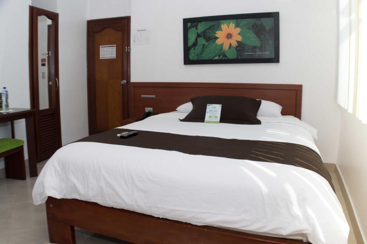 Hotel Castell - Cerca Del Aeropuerto Guayaquil Eksteriør billede
